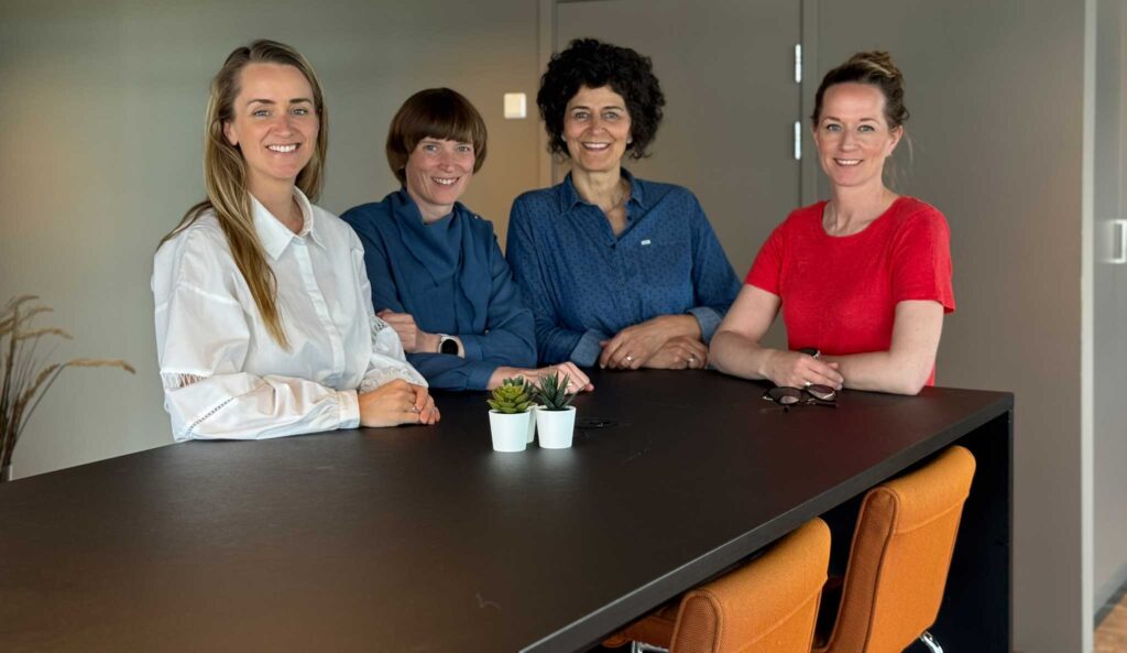 4 HR-rådgivere fra Compendia rundt et bord